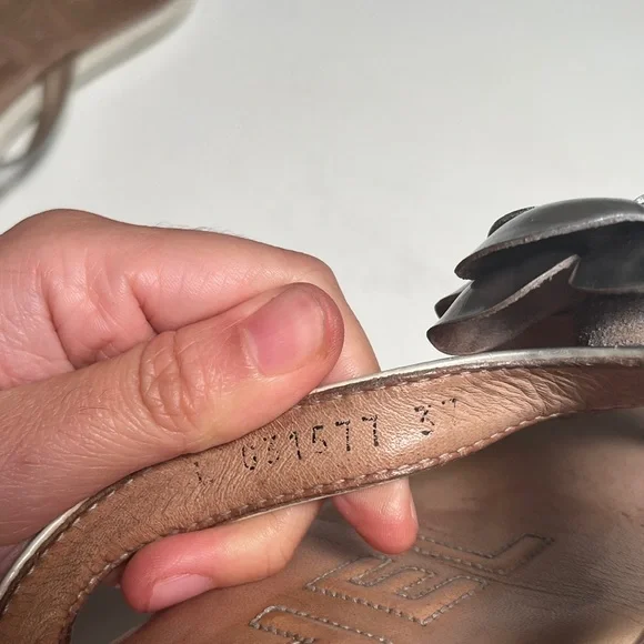 CHANEL Metallic Silver Floral Sandals - Picture 6 of 6